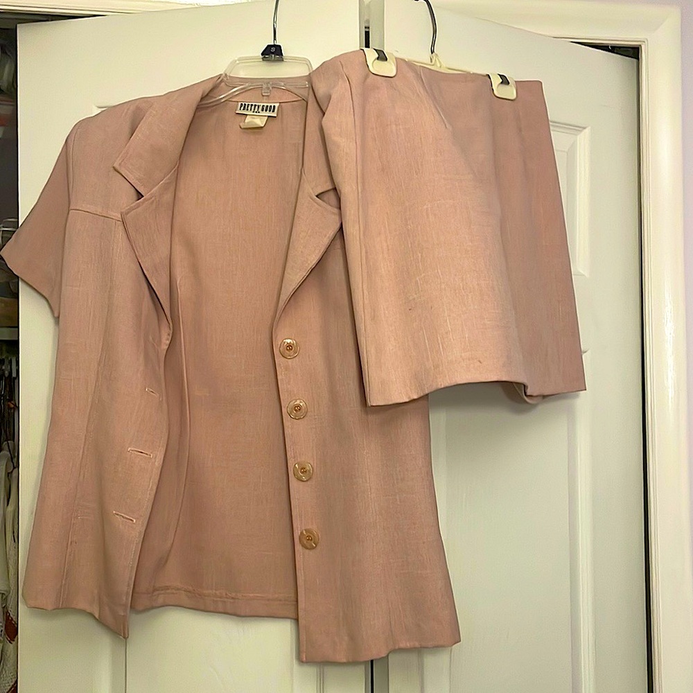 Pale Pink Vintage Short Sleeve Jacket and Mini Skirt Size: S-M